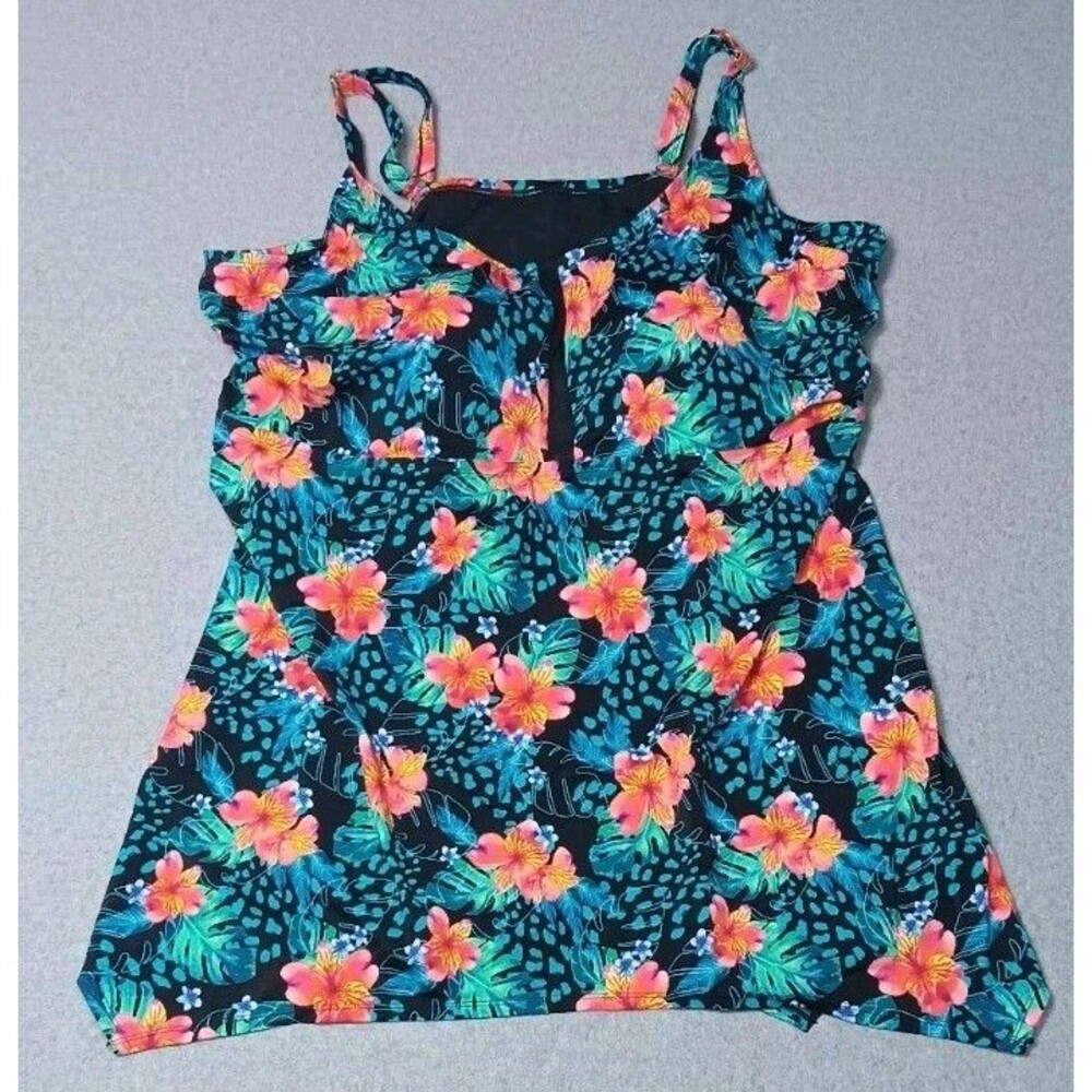 Swim 365 Floral Tankini Swim Top Handkerchief  Hem Size 32 Tropical Vaca Summer